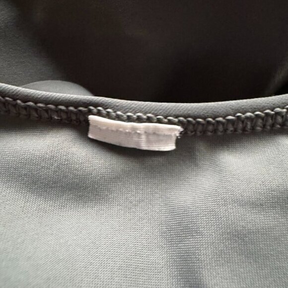 LULULEMON QUICK PACE Split Open Back Olive Green/Gray Athletic Top. Size Small - Picture 5 of 9